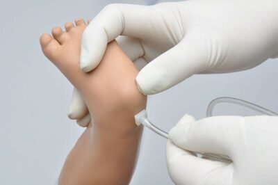 Susie Simon® S103 – Newborn CPR Simulator 4