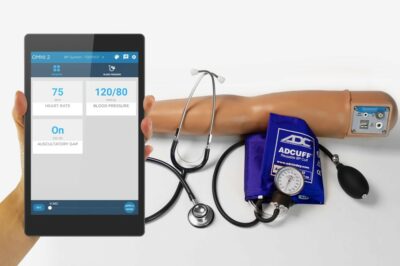 Blood Pressure Reading Skills Trainer with OMNI® 2 (S415.250) 1