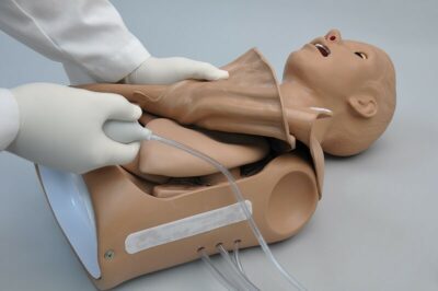 Simon S308 – CPR Skills Trainer Torso 2