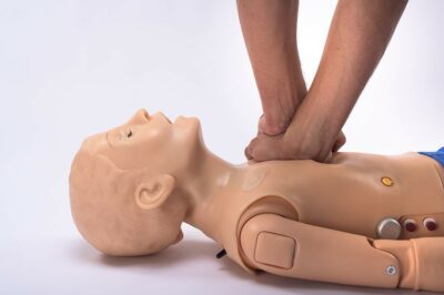 Code Blue® III  S300.105.250 Pediatric with OMNI® 2 ALS Simulator 4