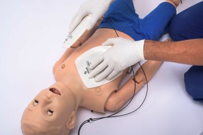 Code Blue® III  S300.105.250 Pediatric with OMNI® 2 ALS Simulator 3