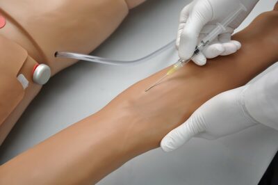 Code Blue S303 – Multipurpose Patient Simulator with OMNI 4
