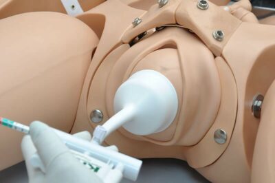 NOELLE® S550.100 – Maternal and Newborn Care Patient Simulator 7