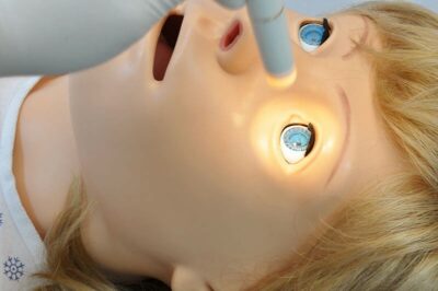 NOELLE® S576.100 – Maternal and Premature Newborn Care Patient Simulator Package 6